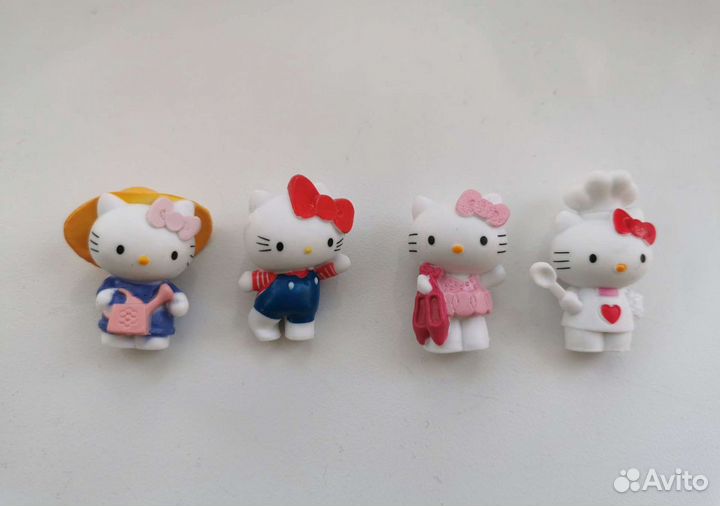 Игрушки Hello Kitty из чупа чупс