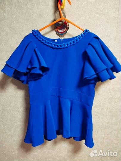 Костюм праздничный