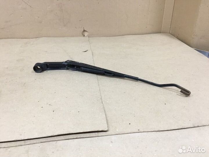 Поводок дворника правый Chevrolet Lacetti
