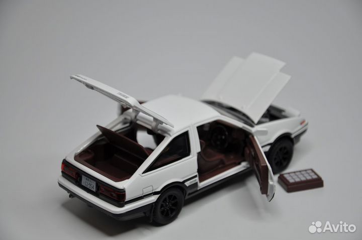 Модель авто Toyota Sprinter Trueno AE86 1:32 метал