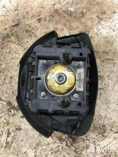 Подушка в руль Renault Sandero хетчбек 1390 2011