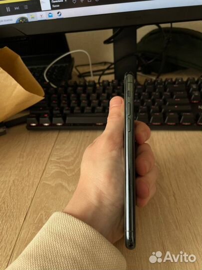 iPhone 11 Pro, 64 ГБ