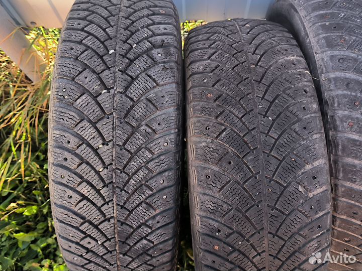 Bfgoodrich G-Force Stud 215/65 R16