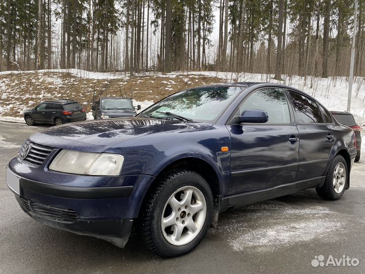 Volkswagen Passat 1.6 МТ, 1998, 258 000 км