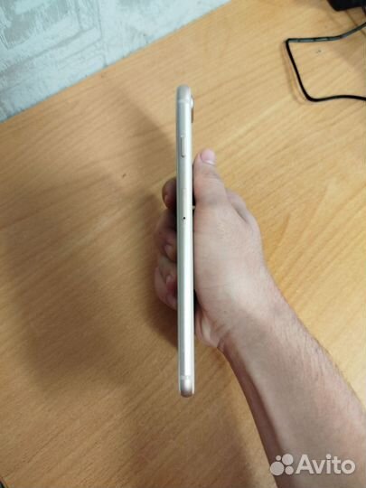 iPhone 8 Plus, 64 ГБ