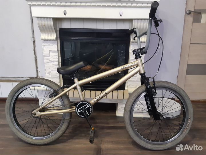 Трюковой велосипед BMX