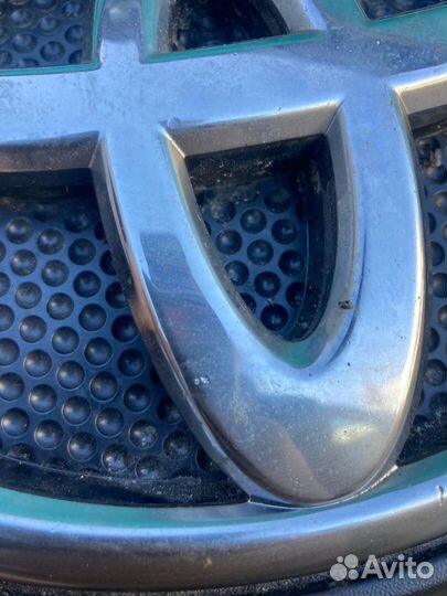 Эмблема Toyota Land Cruiser 150 Prado 2013-2017г