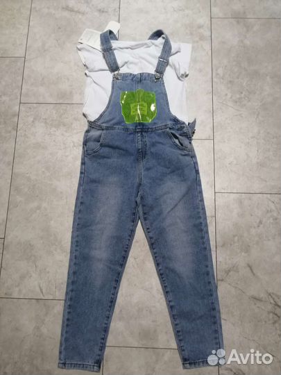 Джинсовый комбинезон для девочки