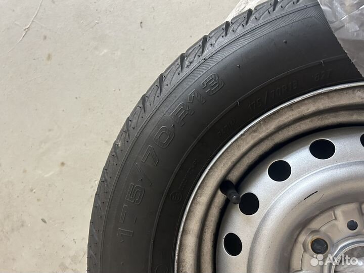 R13 КАМА Breeze 175/70, PCD 4x98 DIA 58.5