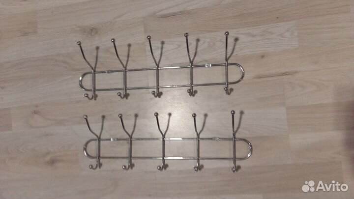 Продам вешалку-крючки х5 металл 2 шт
