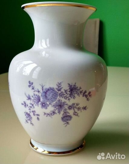 Фарфор, вымпел и спички с символикой Уйпешт Дожа