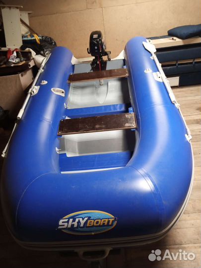 Лодка с мотором