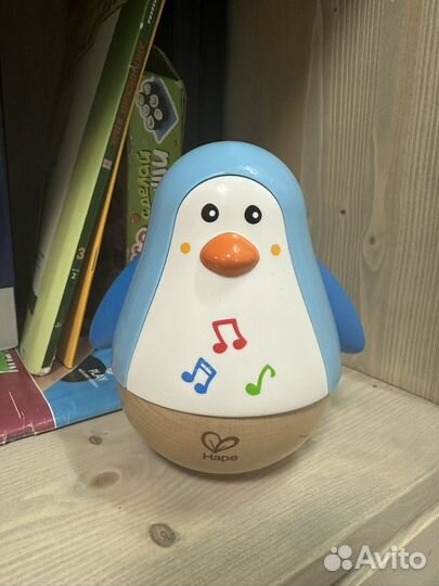 Неваляшка hape пингвин