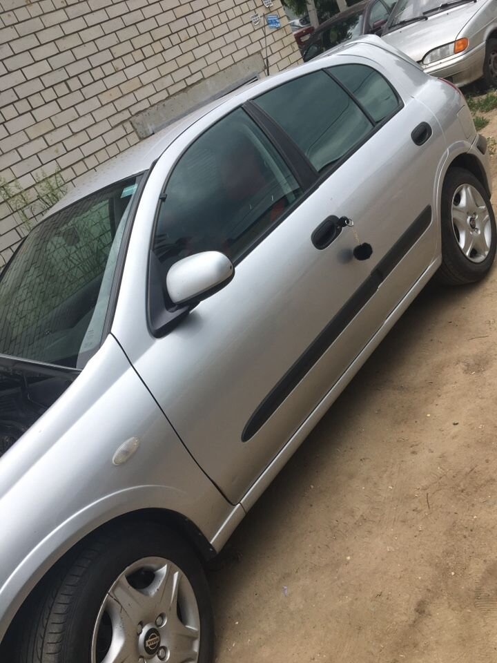 Nissan Almera: фото владельца