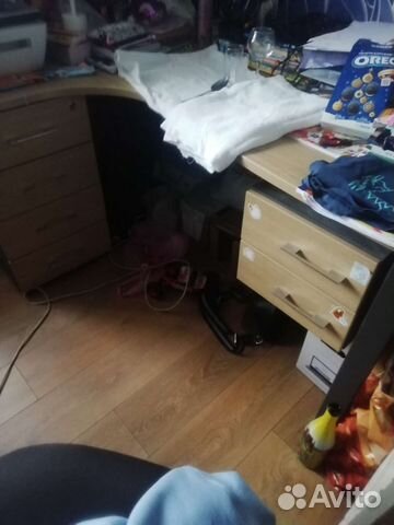 Угловой письменный стол