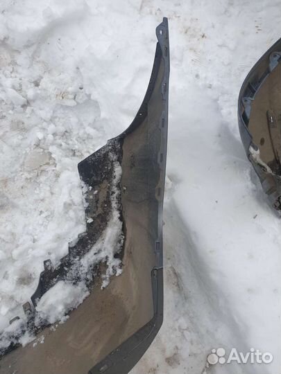 Бампер задний Honda Civic 4D оригинал