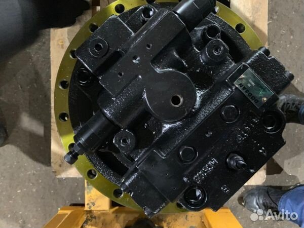 Редуктор хода с мотором Hyundai R290-7