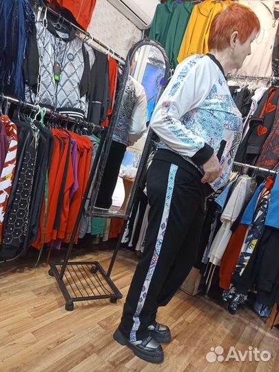 Спортивный костюм женский размер 52 новый