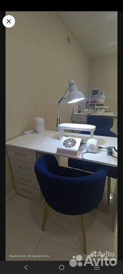 Маникюрный столик