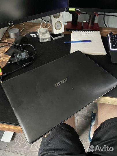 Ноутбук asus P550L 8gb ssd128 hdd1tb GT720M 2Gb