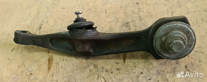 Передний нижний рычаг Mercedes W220