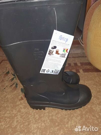 Резиновые сапоги