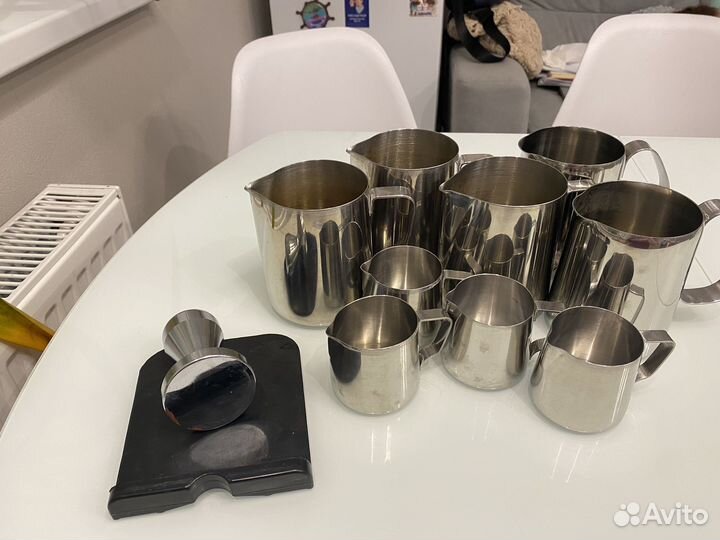 Питчеры для молока, молочники