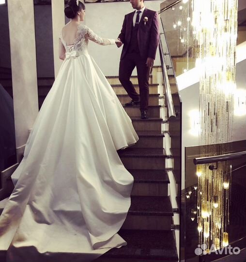 Свадебное платье