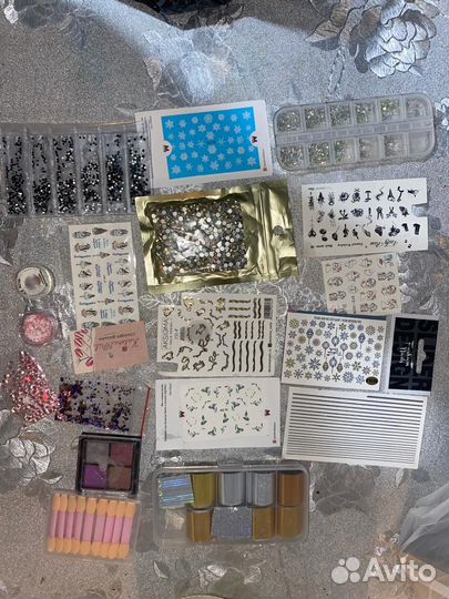 Для дизайна ногтей