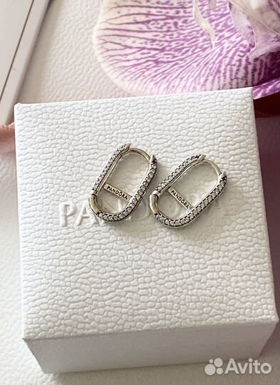 Серебрянный серьги Pandora с камнями