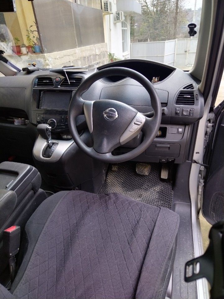 Nissan Serena: фото владельца