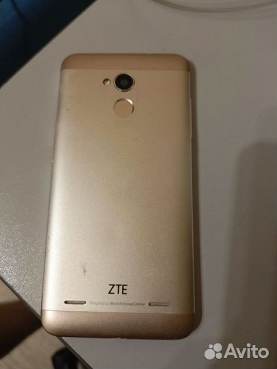 ZTE Blade V7 Lite, 2/16 ГБ