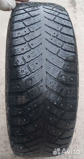 Michelin X-Ice North 4 215/65 R16