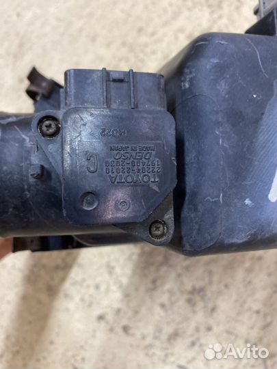 Корпус воздушного фильтра Toyota Funcargo