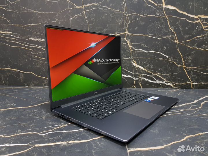 Мощный ультрабук Huawei MateBook D15 на Core i5