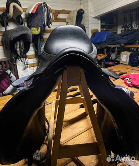 Конкурное седло