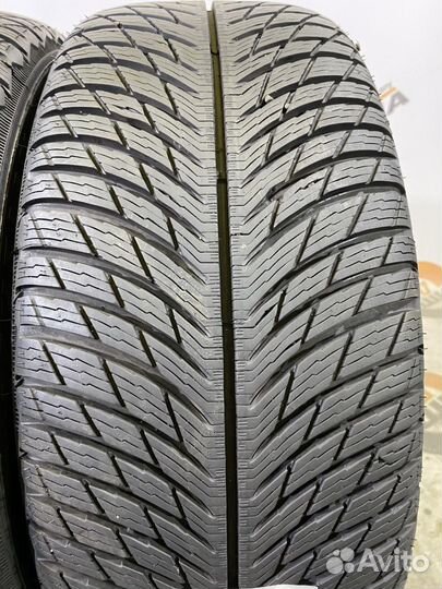 Michelin Pilot Alpin 5 235/45 R18