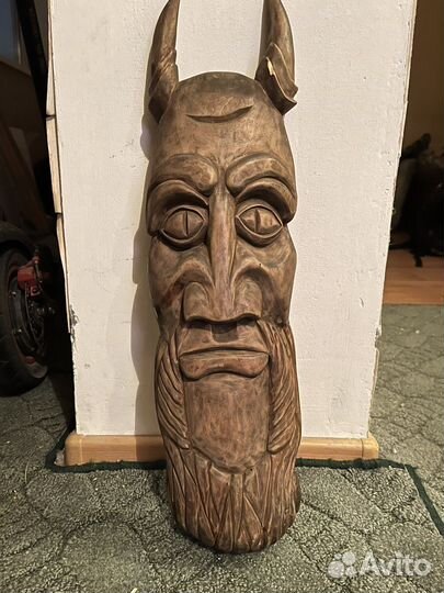 Маска деревянная