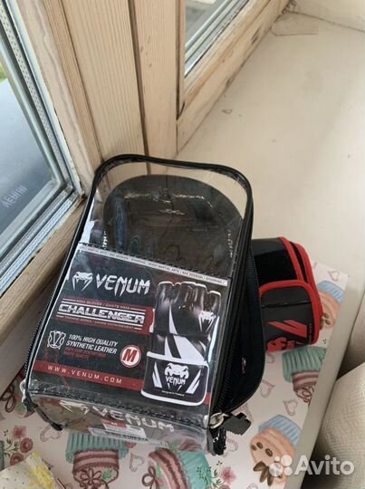 Перчатки Venum