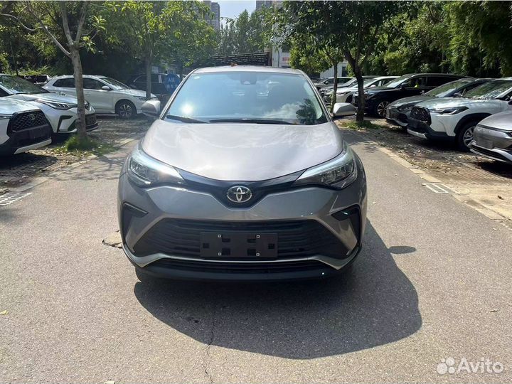 Toyota Izoa 2.0 CVT, 2024