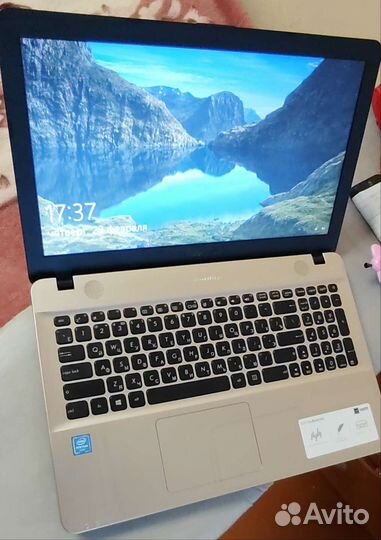 Ноутбук Asus vivobook Max