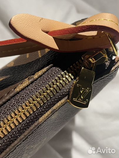 Louis vuitton mini pochette