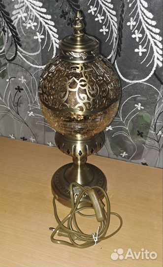Лампа настольная