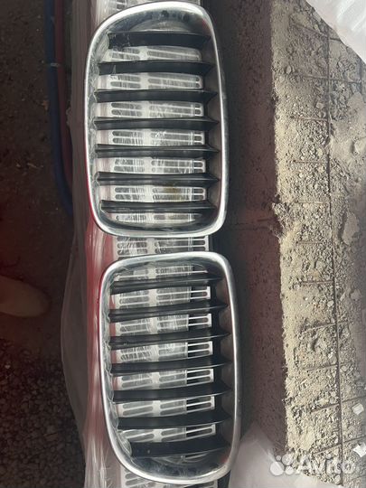 Решетка радиатора bmw x1 e84