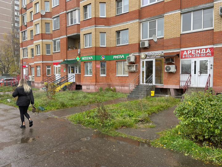 Аренда торгового помещения, 74 м²