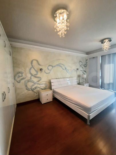 3-к. квартира, 120 м², 15/23 эт.