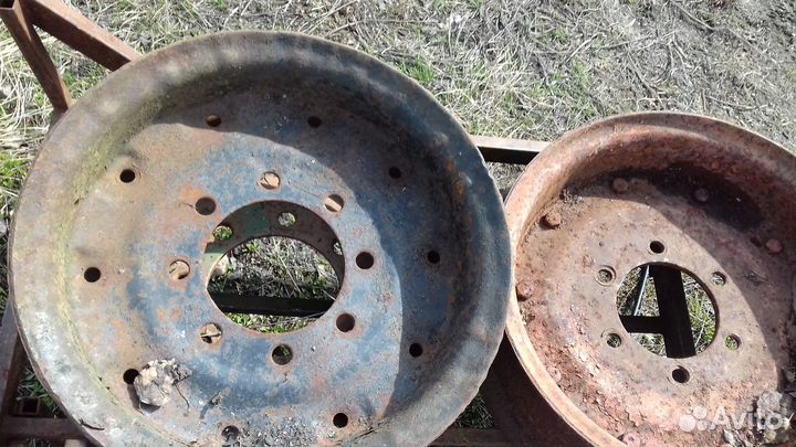 На тракторный прицеп диск 2птс 4