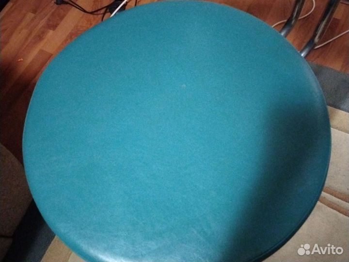 Кресло кожаное новое