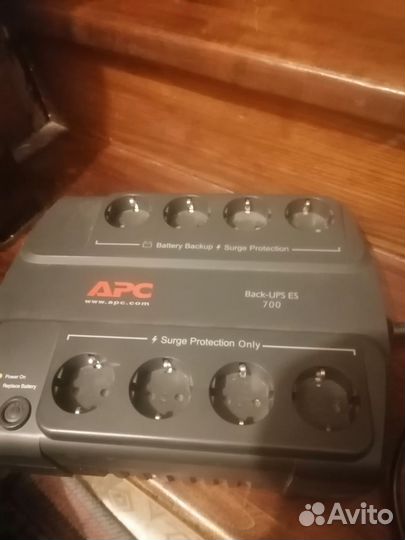 APS back-UPS ES 700 бесперебойник