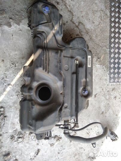 Бензобак Renault Kangoo 2 2011